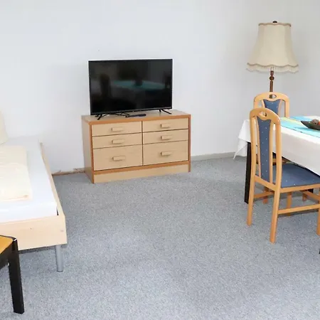 Ruhig-gelegen-ferienwohnung-klein-denkte * Denkte